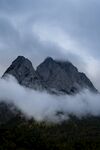 山间云雾 