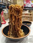 开洋葱油拌面