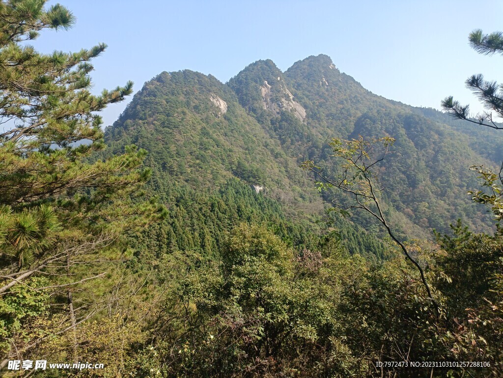 三角山