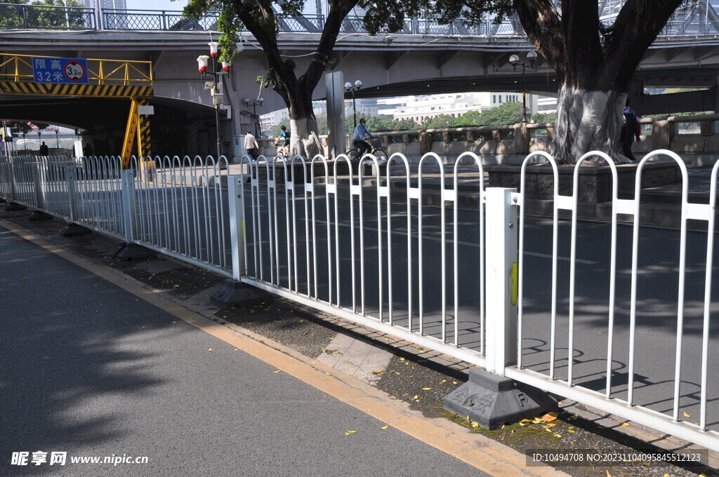 道路护栏