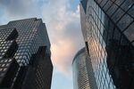 仰拍楼宇