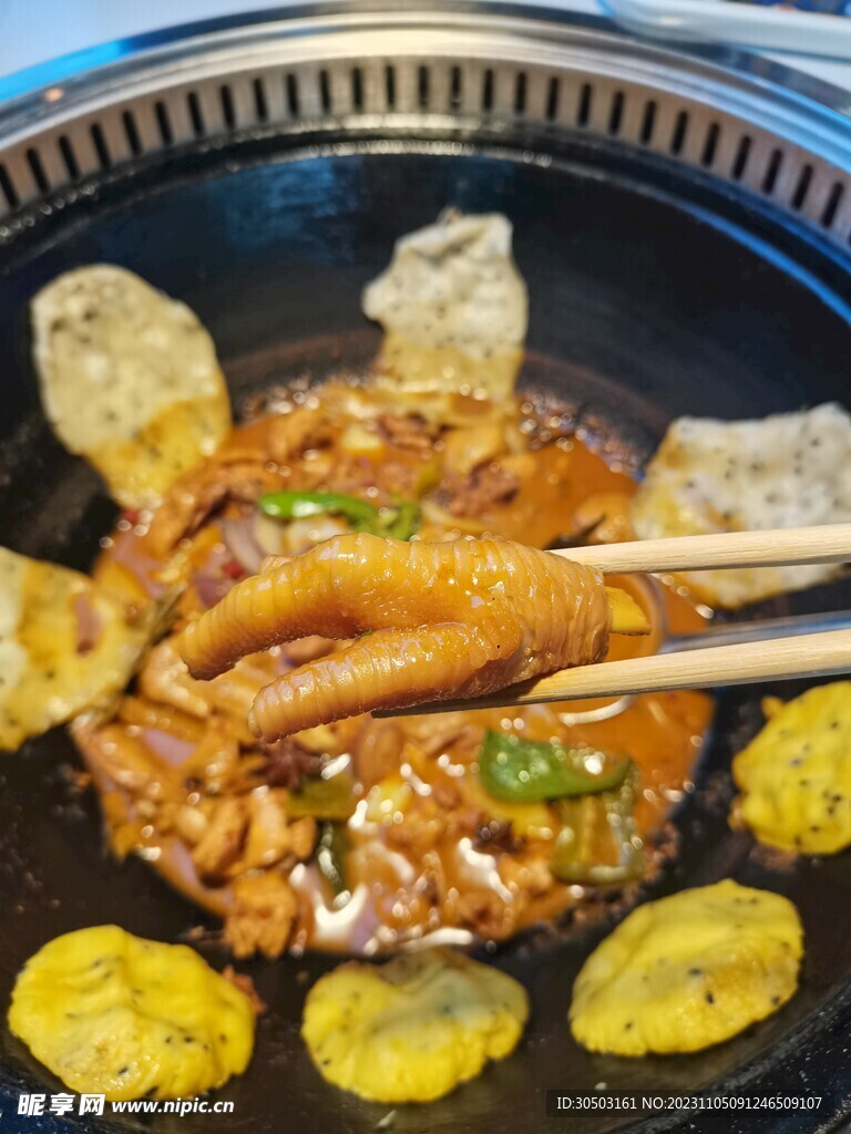 地锅鸡鸡爪