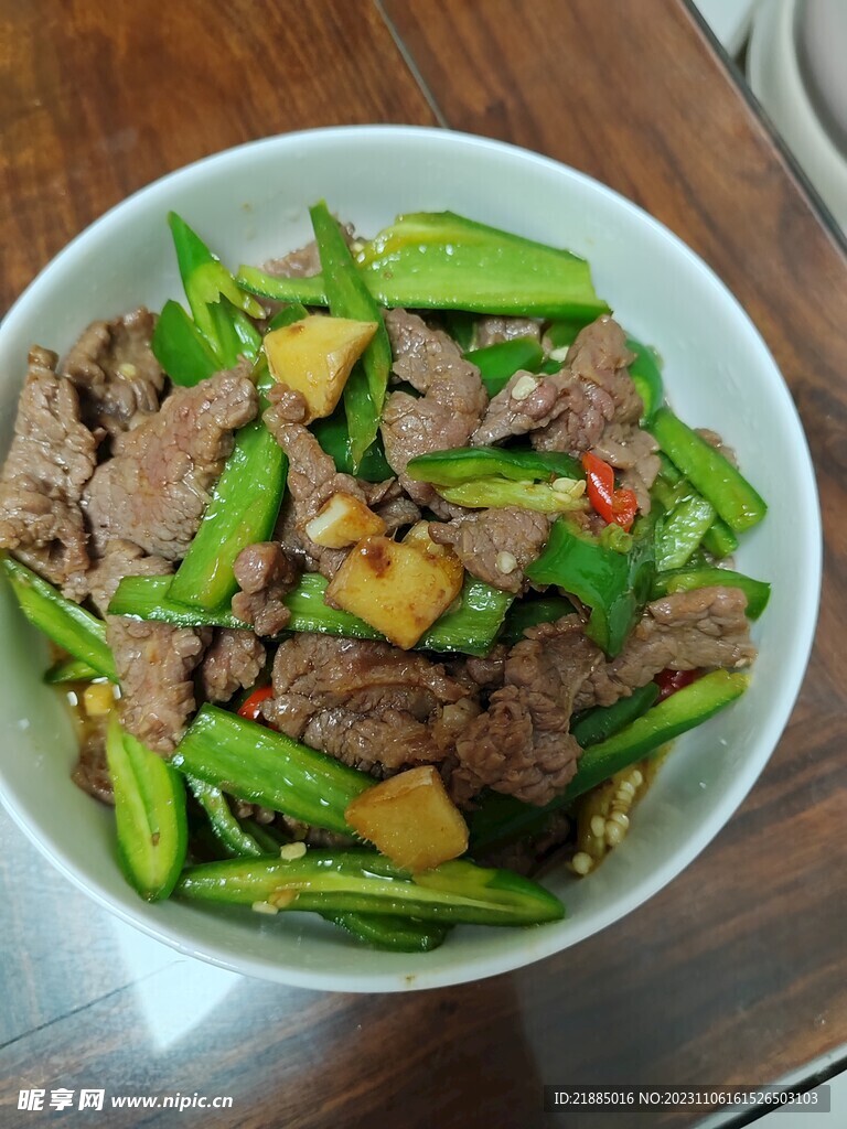 爆炒牛肉