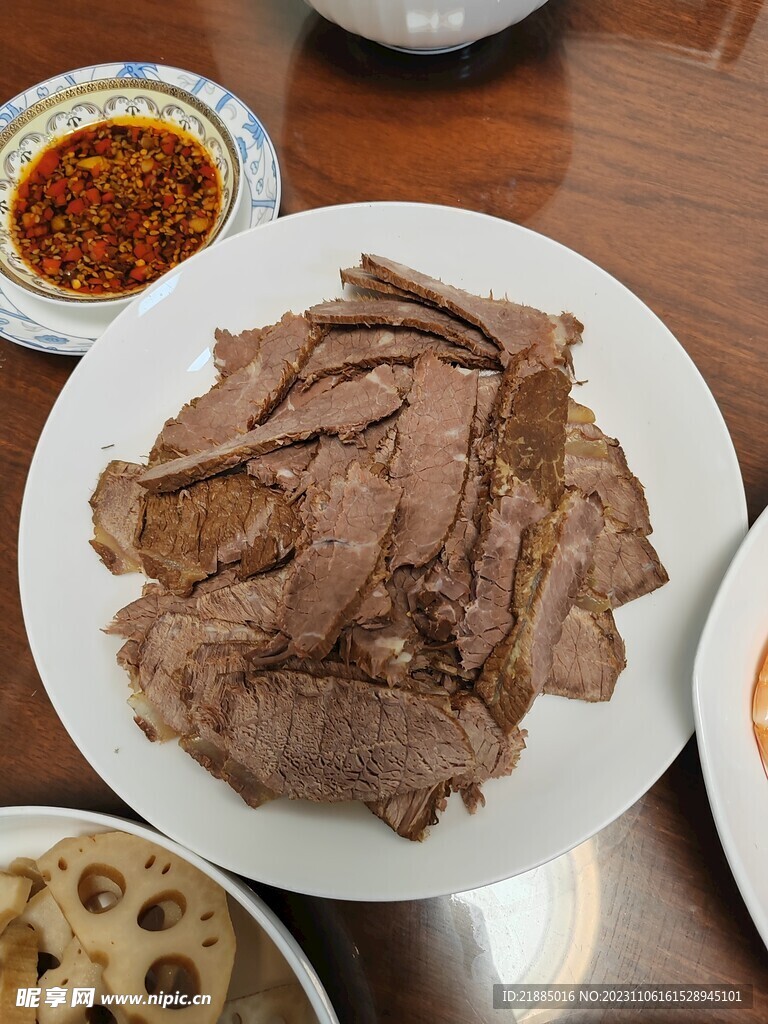 卤牛肉