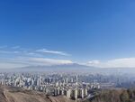 蓝天白云 城市建筑 雅山风景