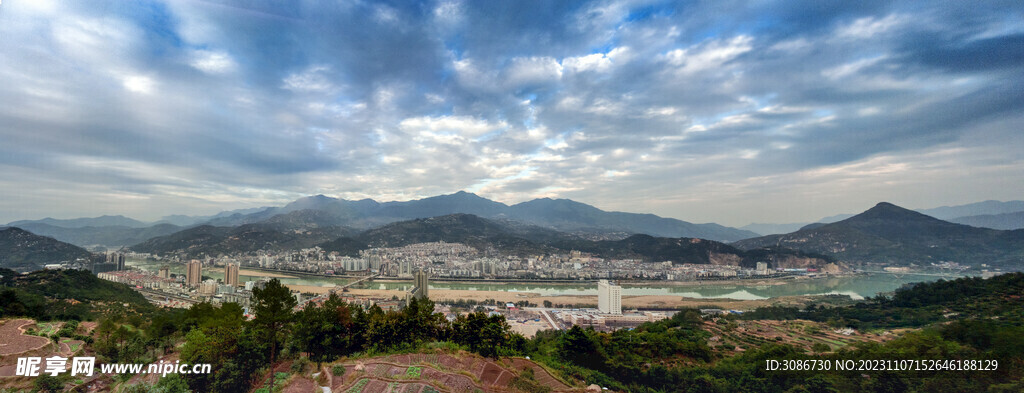 2012年青田全景