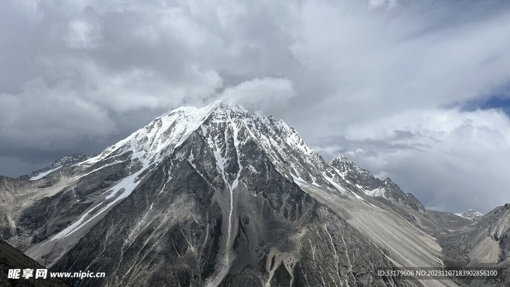 雅拉雪山