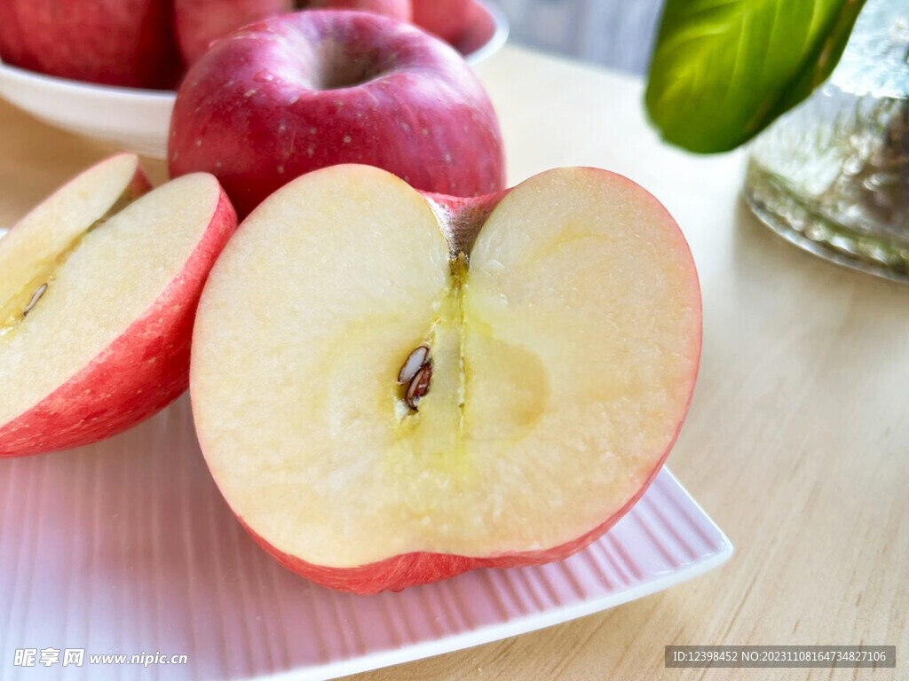 吃苹果素材-吃苹果模板-吃苹果图片免费下载-设图网