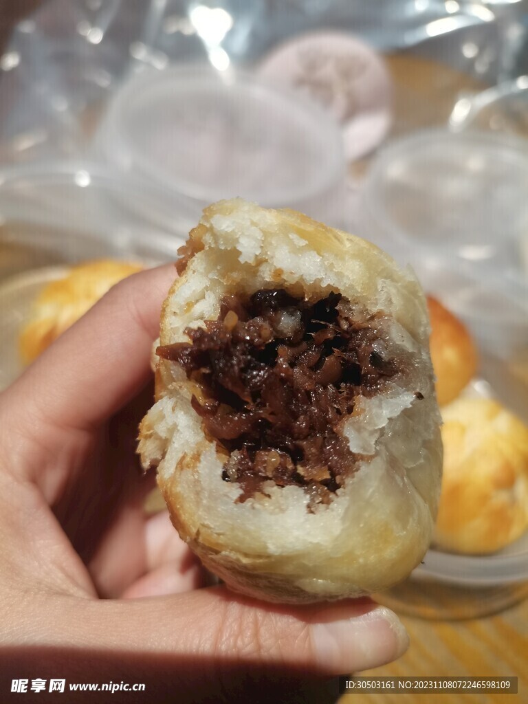 菌菇酥皮包