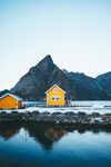 山间木屋