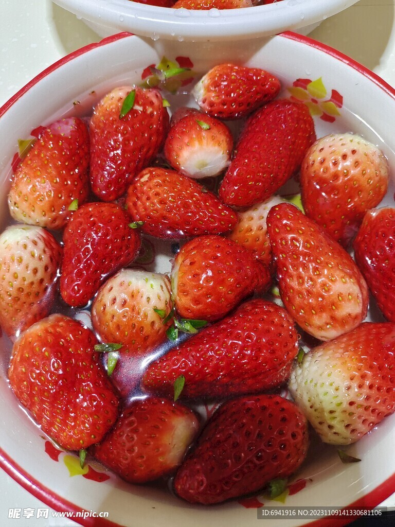 草莓