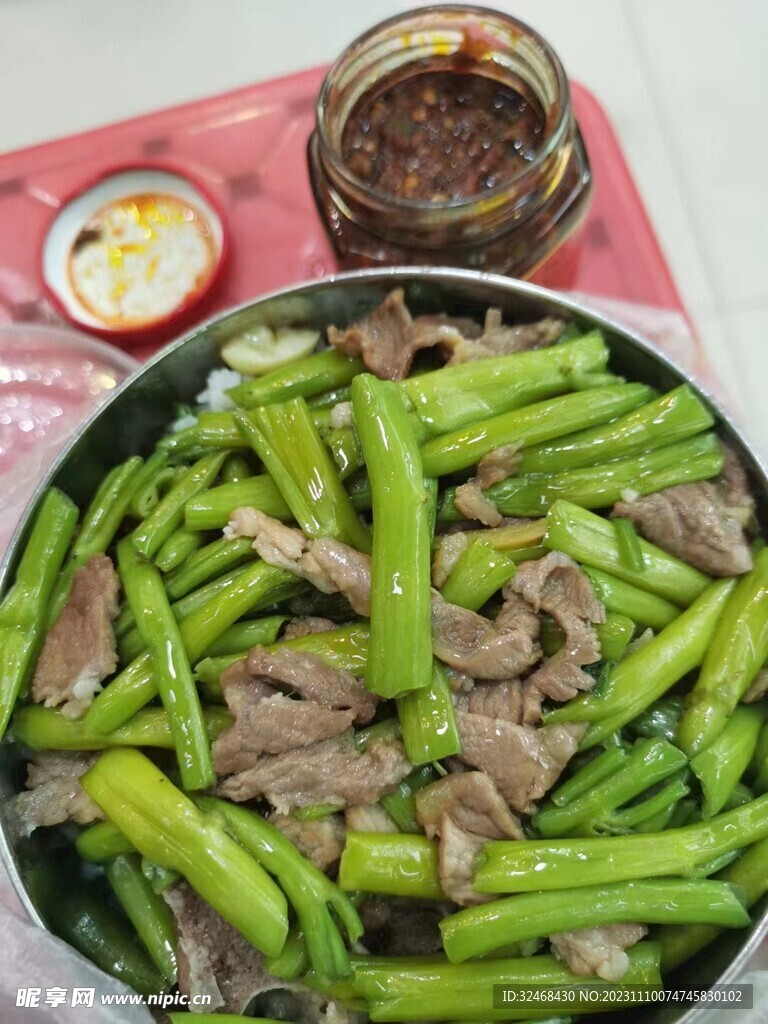 空心菜炒肉