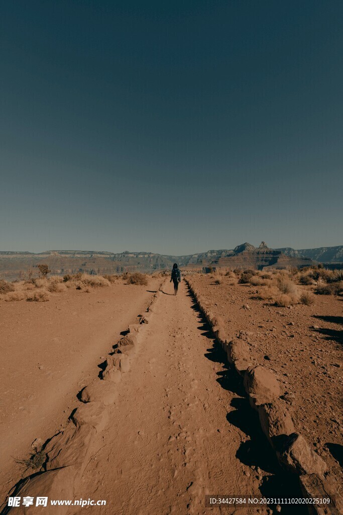 黄土山路