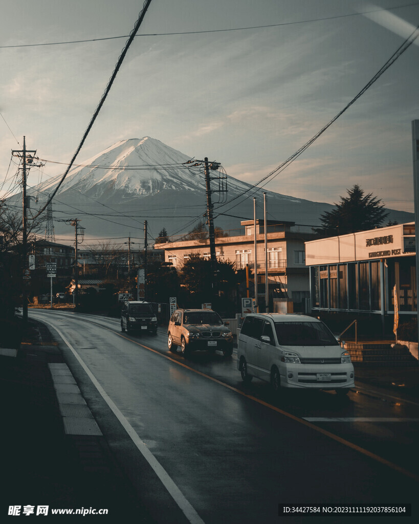 道路上的车辆