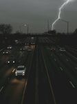 闪电和公路