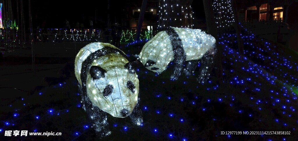 公园大熊猫夜灯