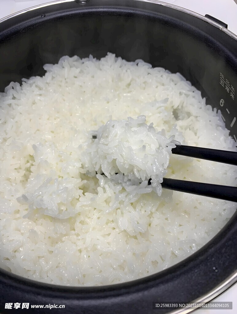 五常大米饭