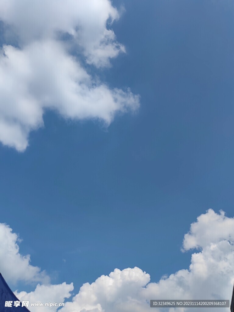 蓝天白云