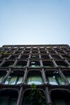 仰拍楼宇