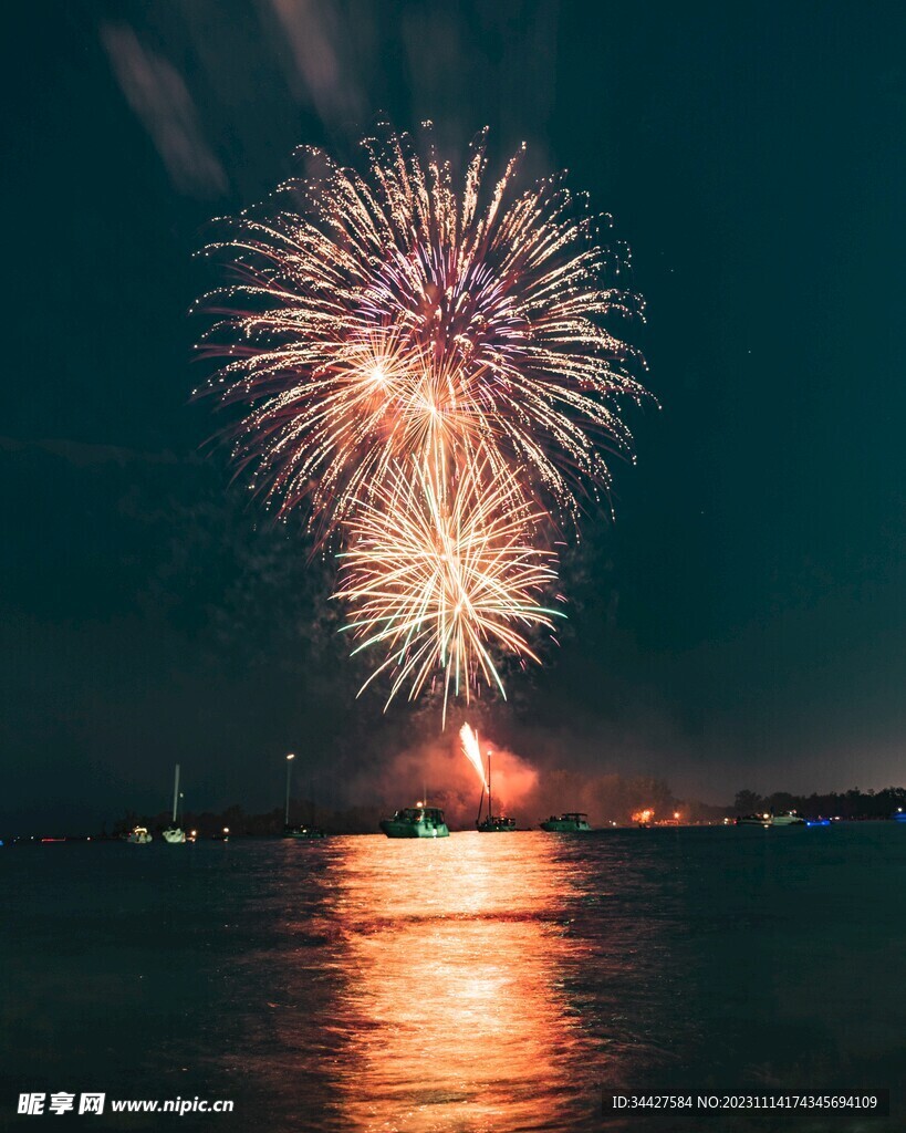 烟花海景