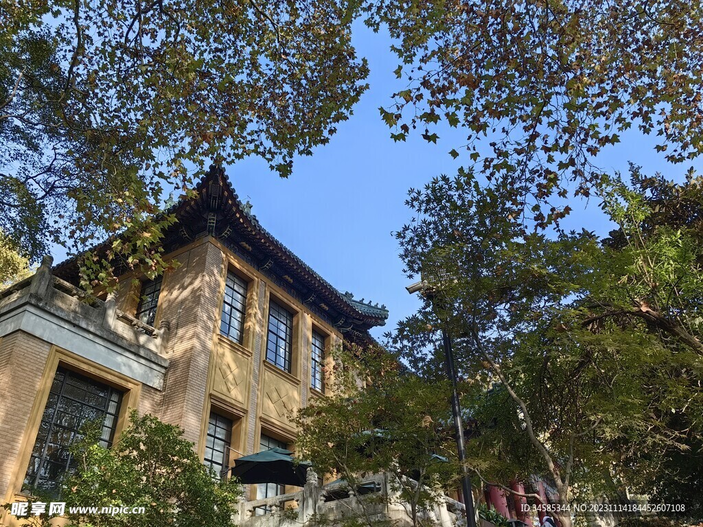 【江苏游记】南京-美龄宫——玉树拥环宋美宫，项链镶嵌绿荫丛