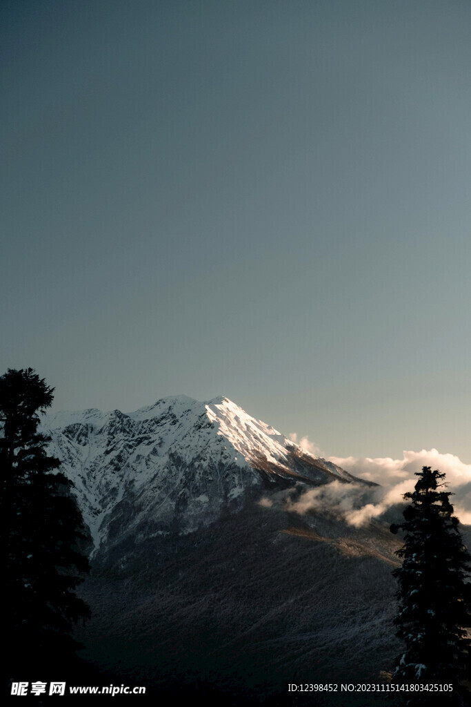 山峰