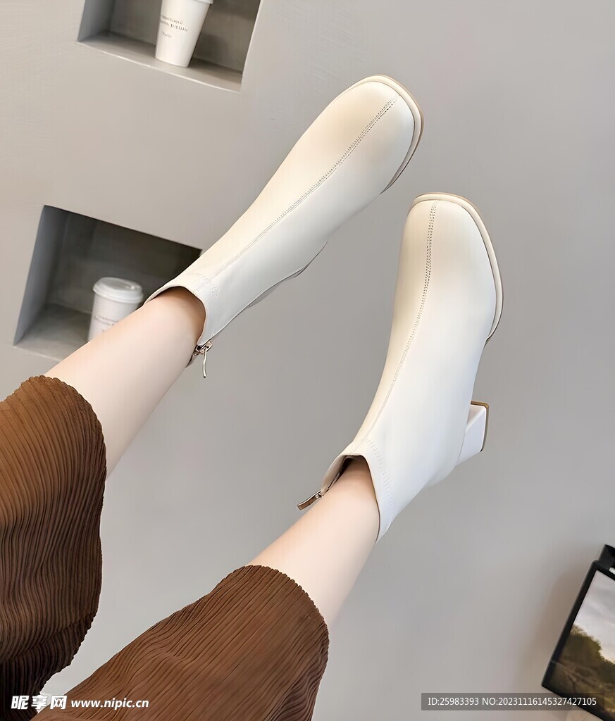 女式皮鞋