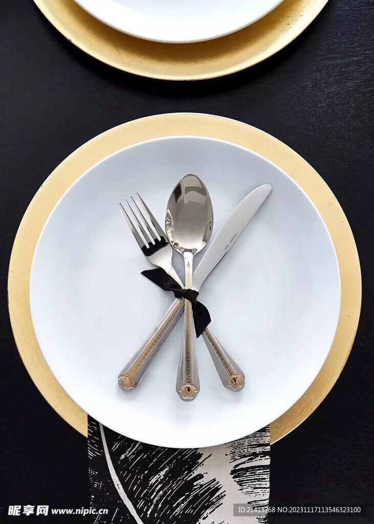 餐具餐盘摆台