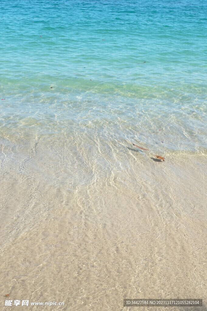 海滩上的海水