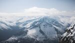 白雪覆盖的大山