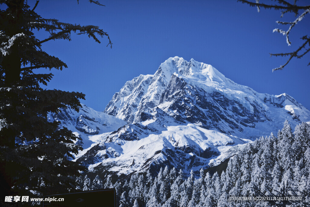 雪山