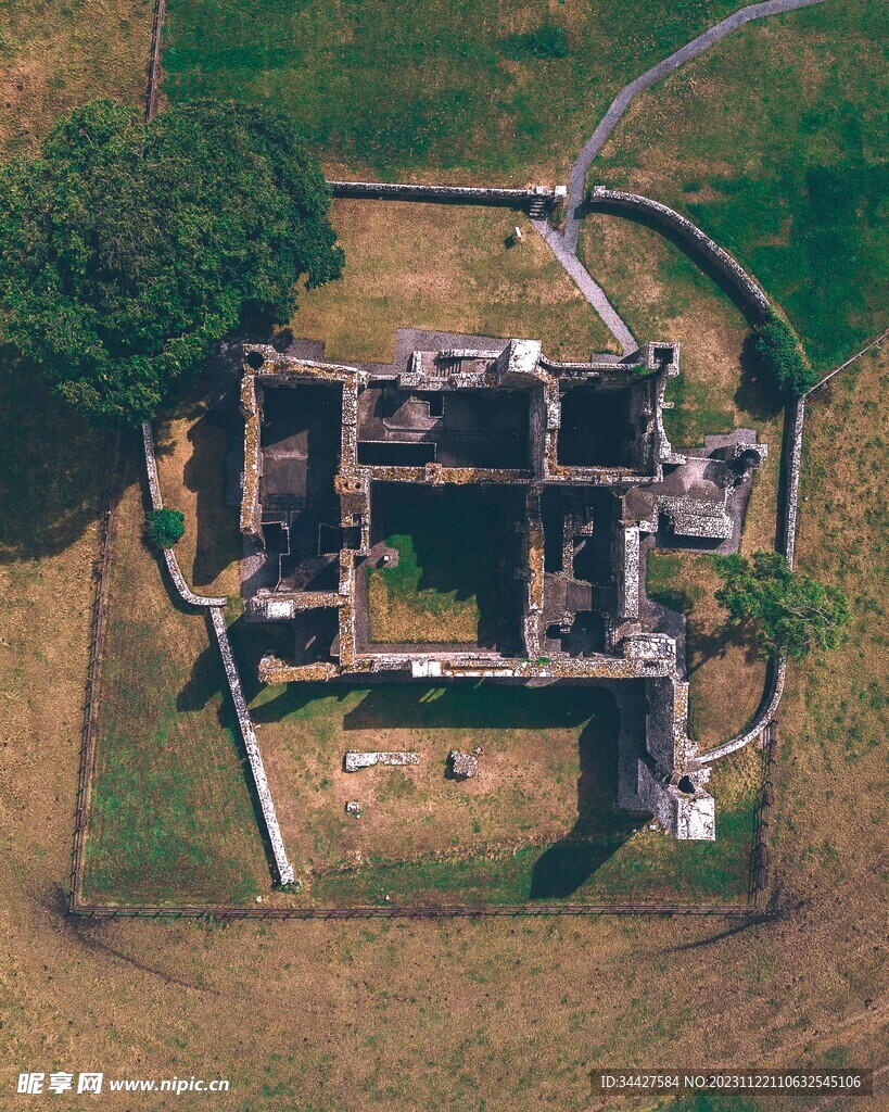 废墟建筑鸟瞰图