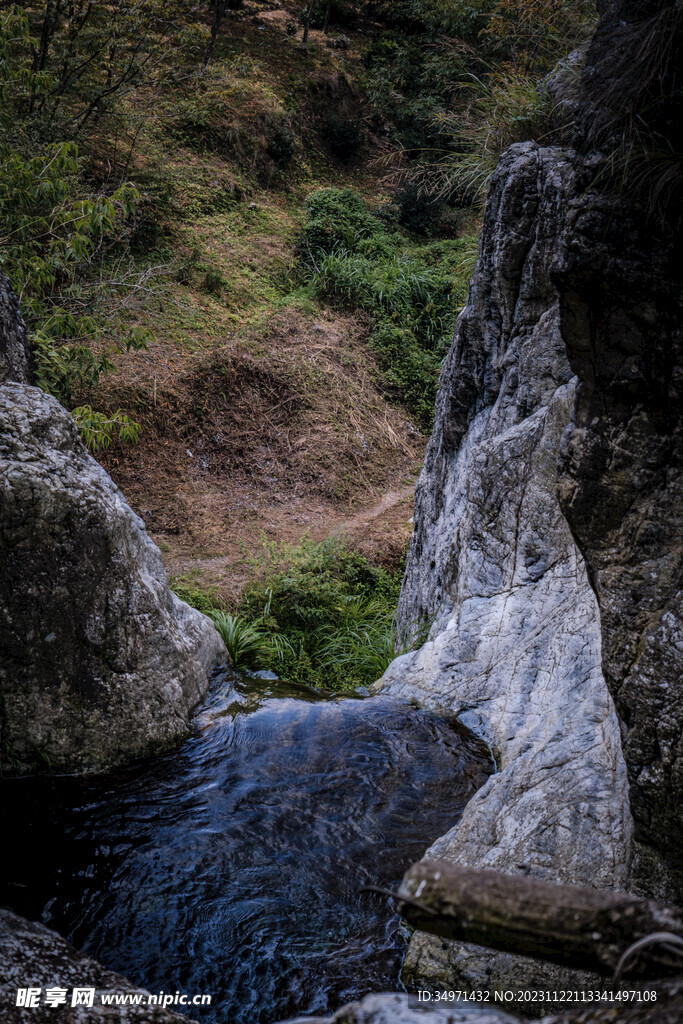 山水之间