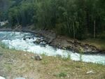 新疆的小溪