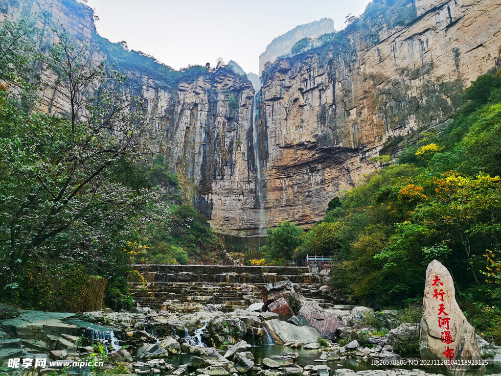 《南太行--雄浑秀丽八里沟》韩修平作品_图片影展_国际旅游摄影网