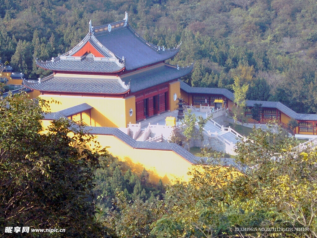 八公山白塔寺