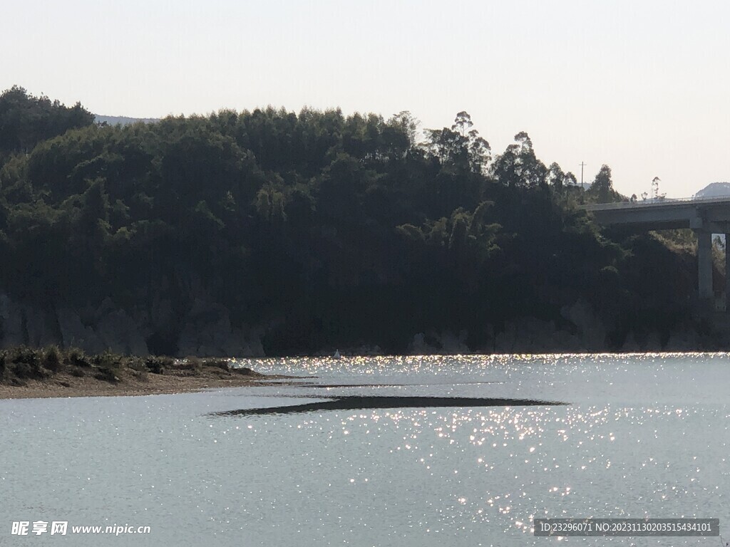 广西柳州柳城凤山蚂拐岛