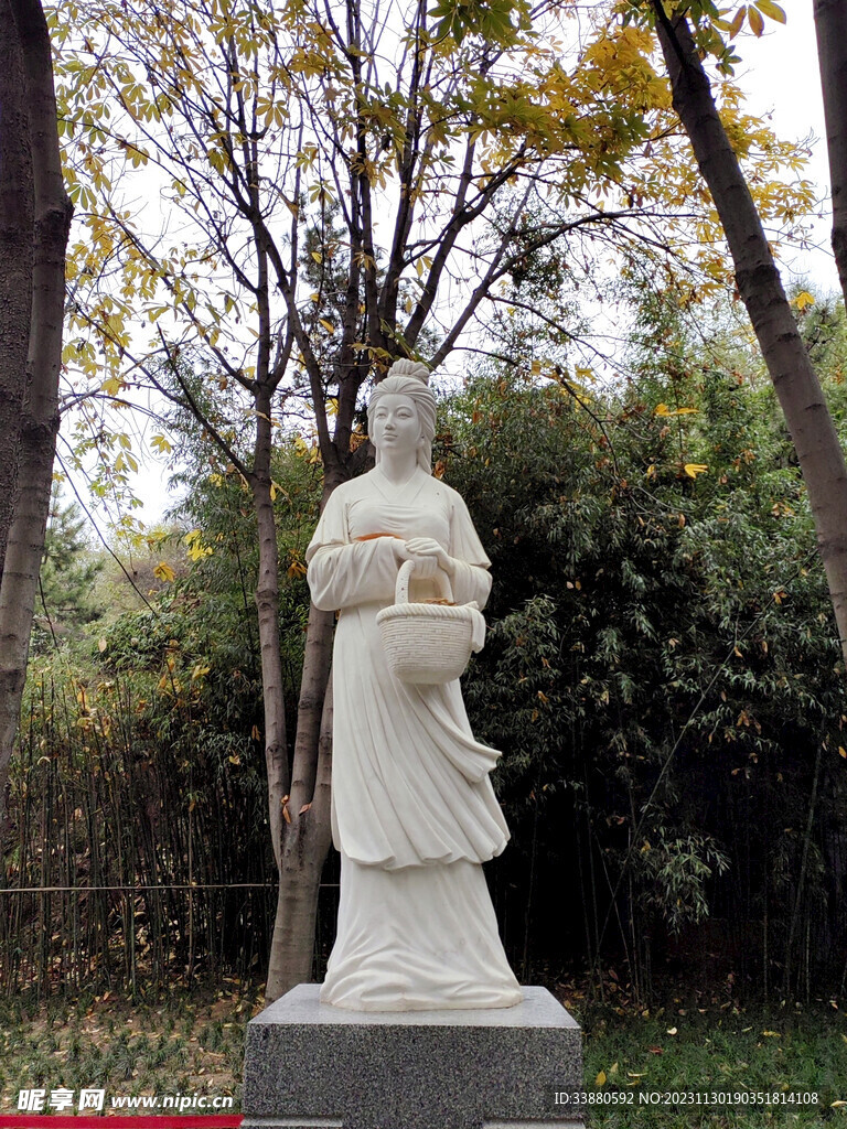 雕塑王宝钏