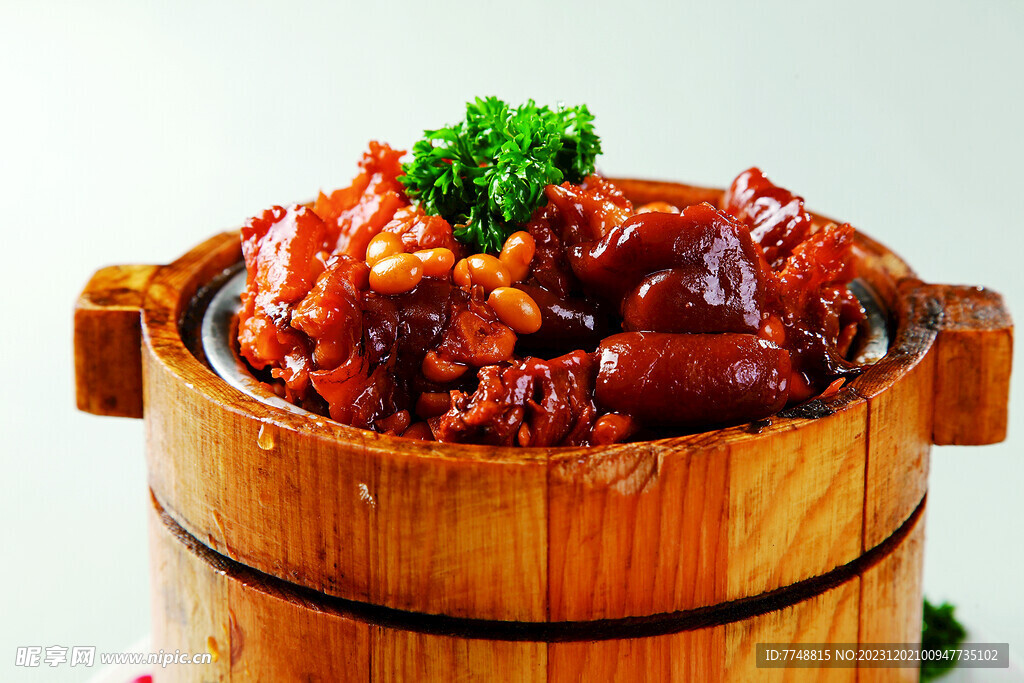 红烧猪蹄饭