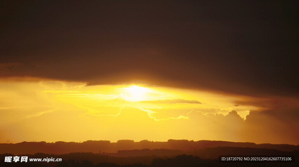 夕阳晚霞