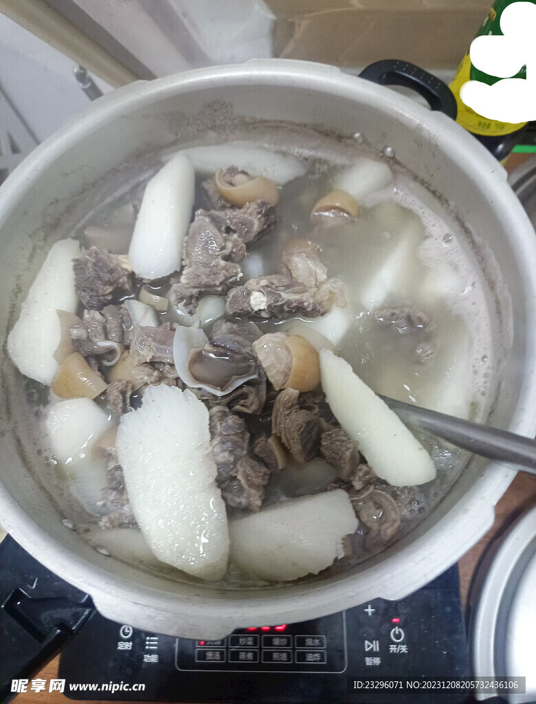 一锅羊肉汤