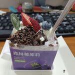 慕斯草莓蛋糕  