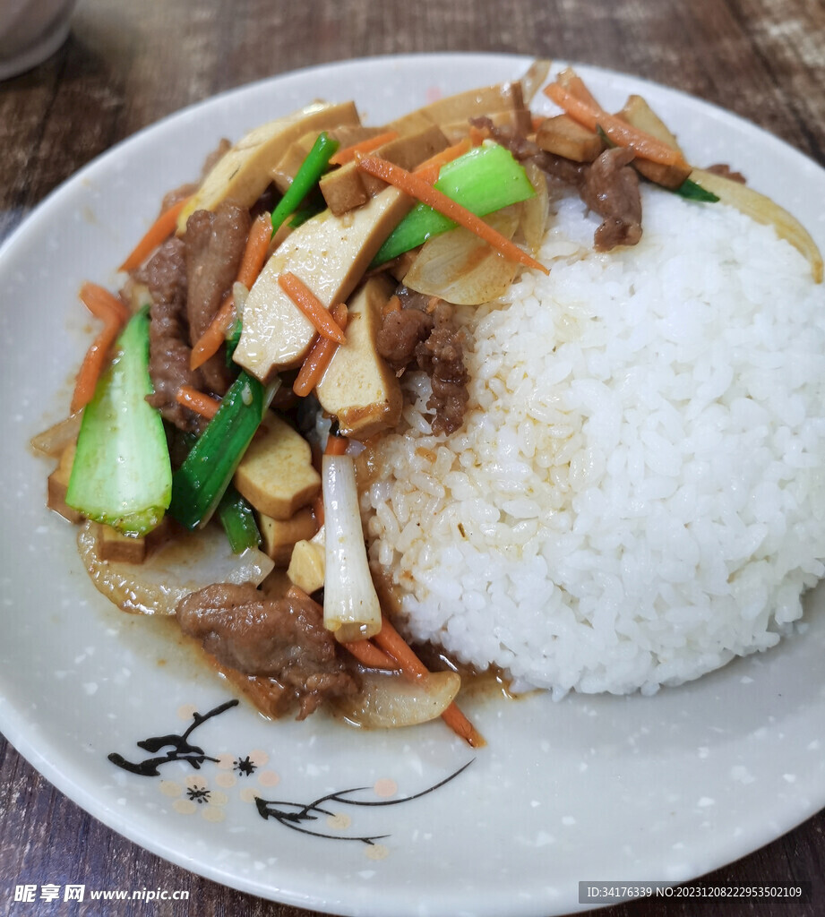 豆腐肉丝饭