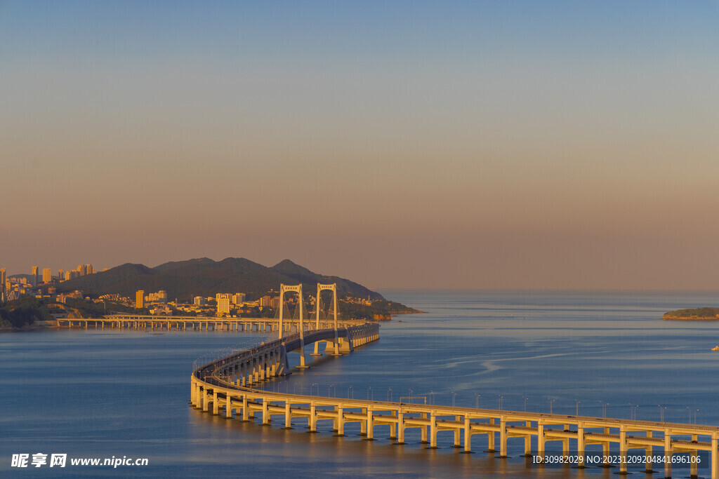 星海湾大桥的日落