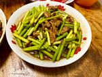 蒜苔炒肉