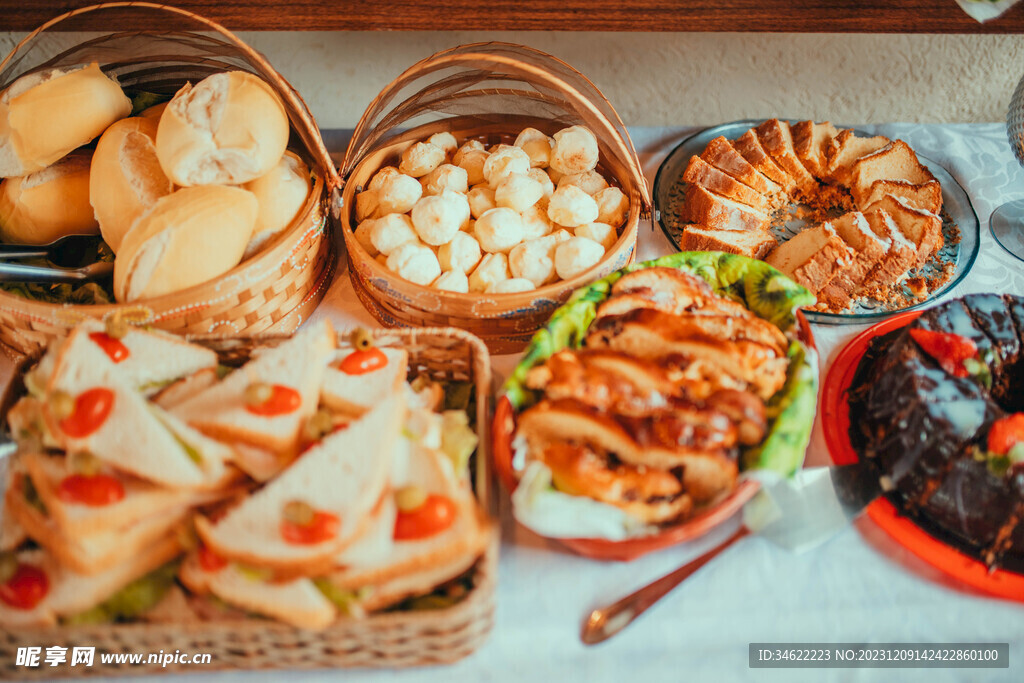 午餐 