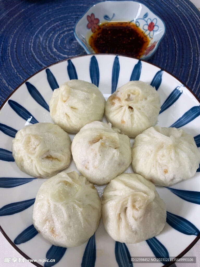 肉包子