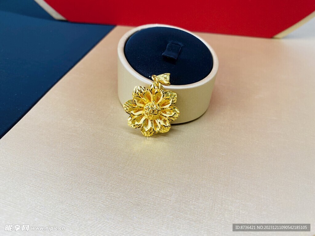 黄金足金向日葵花形吊坠