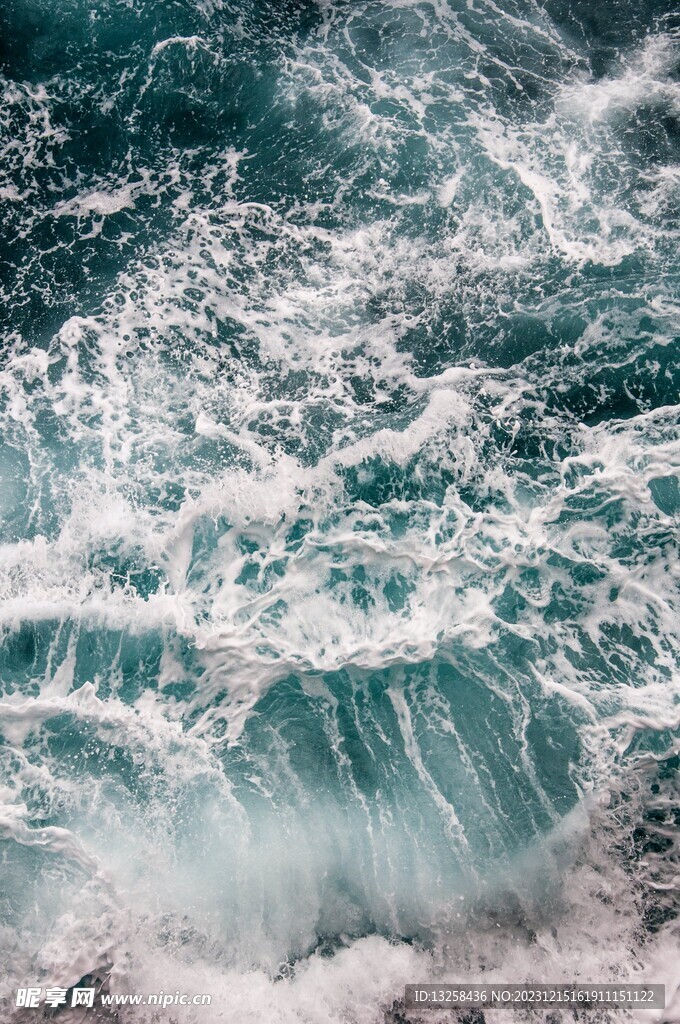 海浪泡沫