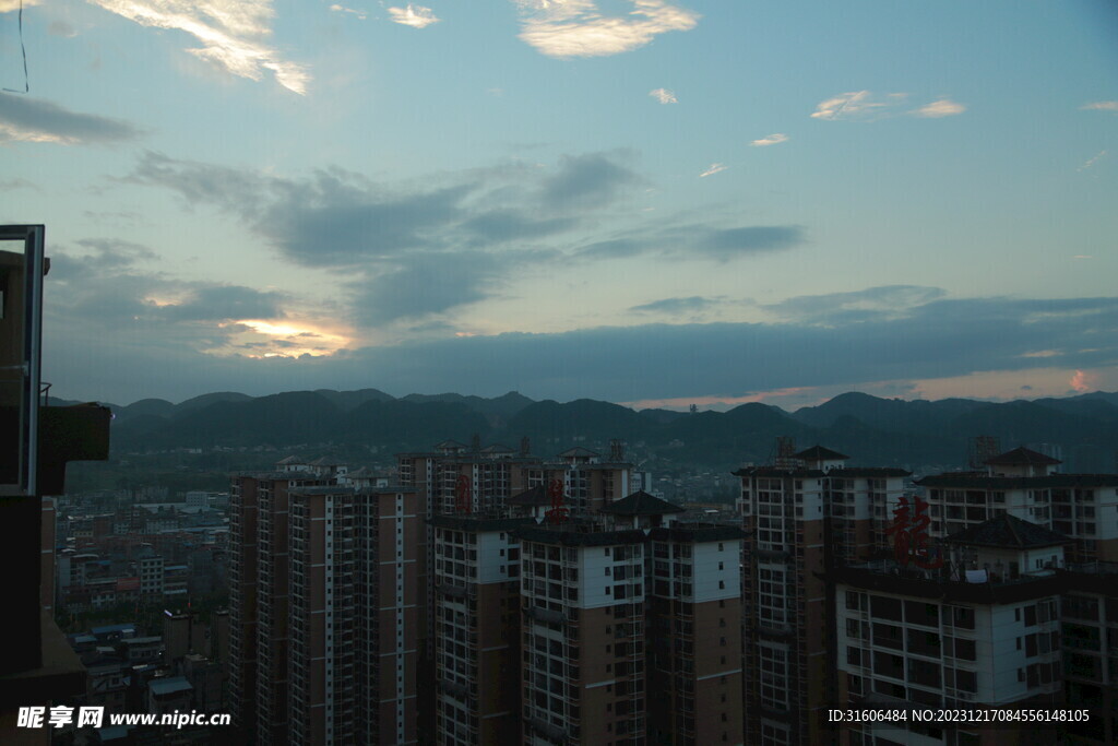 城市 天空